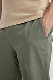 DeFacto Yazlık Jogger Chino Pantolon Beli Bağcıklı Cepli Düz Paça Z9933AZ24SPKH430