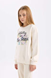 DeFacto Kız Çocuk Oversize Geniş Kalıp Bisiklet Yaka Baskılı İçi Yumuşak Tüylü Sweatshirt D4297A824WNER233