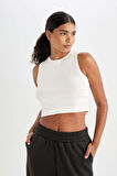 DeFactoFit Crop Bisiklet Yaka Modal Sporcu Basic Düz Atlet D6038AX24AUER105