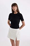 DeFacto Slim Fit Bisiklet Yaka Fitilli Kaşkorse Basic Kısa Kollu Tişört C0097AX24AUBK81