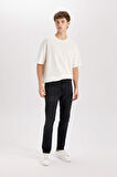 DeFacto Pedro Slim Fit Dar Kalıp Normal Bel Dar Paça Siyah Jean Pantolon R8788AZ24AUNM40