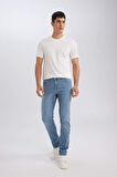 DeFacto Pedro Slim Fit Dar Kalıp Normal Bel Dar Paça Jean Pantolon D0026AX24AUNM84