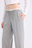 DeFacto Wide Leg Kumaş Pantolon Normal Bel Geniş Cepli Pensli Bol Paça E2470AX24WNGR28