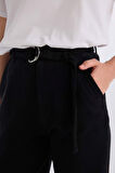 DeFacto Wide Leg Çift Cepli Yüksek Bel Basic Düz Standart Boy Kemerli Modal Siyah Pantolon D4467AX24AUBK81