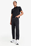 DeFactoFit Slim Fit Dar Kesim Standart Paça Esnek Multifonksiyonel Dokuma Sporcu Pantolon E3333AX25SPBK81