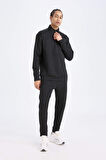 DeFactoFit Standart Fit Sporcu Jogger Eşofman Altı Standart Paça Skuba Dalgıç Kumaş D7308AX25SPBK81