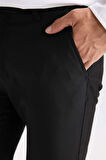 DeFacto Twill Chino Kumaş Pantolon Slim Fit Dar Kesim Dar Paça Basic Düz Cepli B2091AX24AUBK81