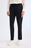 DeFacto Yazlık Tensel Kumaş Jogger Pantolon Basic Cepli Dar Paça B4091AX25SPBK81