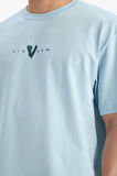 DeFacto %100 Pamuk Vikings Comfort Regular Fit Rahat Kalıp Bisiklet Yaka Sırt Baskılı Kısa Kollu Tişört B8092AX25SPBE304
