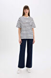 DeFacto Oversize Geniş Kalıp Bisiklet Yaka Çizgili Penye Kısa Kollu Tişört E5058AX25SPNV42