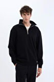 DeFacto Relax Fit Dik Yaka Fermuarlı Basic Düz Kalın Sweatshirt E5332AX24WNBK81