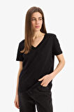 DeFacto Regular Fit V Yaka Basic Düz Kısa Kollu Siyah Tişört W9578AZ25SPBK81