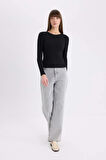 DeFacto Slim Fit Dar Kesim Basic Düz Fitilli Kaşkorse Uzun Kollu Tişört E5767AX25SPBK81
