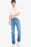 DeFacto Sergio Regular Fit Normal Kalıp Normal Bel Boru Paça Jean Pantolon E7024AX25SPNM28