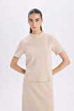 DeFacto Slim Fit Dar Kesim Yarım Balıkçı Yaka Basic Düz Kısa Kollu Tişört D9758AX24WNBG718