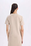 DeFacto Slim Fit Dar Kesim Yarım Balıkçı Yaka Basic Düz Kısa Kollu Tişört D9758AX24WNBG718