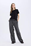DeFacto Wide Leg Kumaş Pijama Pantolon Geniş Bol Paça Kareli Normal Bel Lastikli Cepli D9548AX25SPBK81