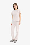 DeFacto Regular Fit Pijama Takımı Kısa Kollu Pijama Üstü Esnek Belli Uzun Pijama Altı-Fall in Love E5820AX25SPBG588