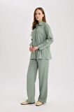 Wide Leg Cep Detaylı Standart Paça Krinkıl Kumaş Pantolon