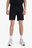 Slim Fit Dar Kesim Dar Paça Şort