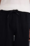 DeFacto %100 Pamuk Slim Fit Dar Kesim Dar Paça Cepli Basic Düz Şort B8673AX25SMBK81