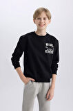 DeFacto Erkek Çocuk Bisiklet Yaka Sırt Baskılı İçi Yumuşak Tüylü Sweatshirt D6227A824CWBK81