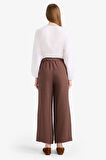 Regular Fit Cep Detaylı Geniş Paça Pantolon