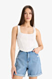 DeFacto Boyfriend Yüksek Bel Cepli Katlamalı Paça Yırtık Detaylı Jean Şort E0933AX25SMNM28