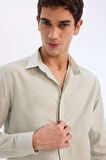 DeFacto Regular Fit Polo Yaka Keten Karışımlı Yazlık Uzun Kollu Gömlek E0518AX25SMGN1260