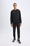 DeFactoFit Standart Fit Bisiklet Yaka Basic Düz Sporcu Sweatshirt E0073AX24WNBK81