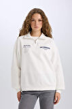 DeFacto Oversize Geniş Kalıp Yarım Fermuarlı Sırt Baskılı Kalın Sweatshirt E1524AX24WNWT32