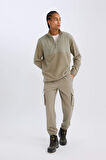DeFactoFit Standart Fit Dik Yaka Fermuarlı Polar Sporcu Sweatshirt D9226AX24WNKH465