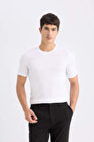 DeFacto Slim Fit Dar Kesim Bisiklet Yaka Modal Karışımlı Pamuklu Basic Düz Kısa Kollu Beyaz Tişört M6606AZ24AUWT34