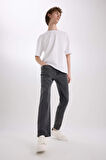 DeFacto Sergio Regular Fit Normal Kalıp Normal Bel Boru Paça Jean Pantolon D9827AX25SPNM36