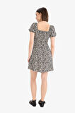 DeFacto Coool Kare Yaka Çiçek Desenli Viskon Kısa Kollu Mini Elbise E0873AX25SPBK27