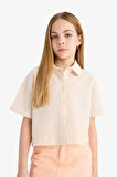 DeFacto Kız Çocuk Cropped Fit Pamuklu Sırt Baskılı Kısa Kollu Gömlek E4258A825SMBG132