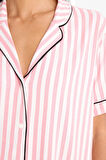 Regular Fit Pijama Takımı Çizgili Kısa Kollu Pijama Üstü Esnek Şort Pijama Altı-Fall in Love