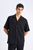 DeFacto Relax Fit Polo Yaka Pamuklu Yazlık Kısa Kollu Siyah Gömlek D8875AX25SMBK81