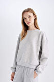 DeFacto Regular Fit Bisiklet Yaka Kalın Basic Düz Sweatshirt D6645AX24WNGR296