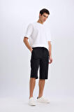 Slim Fit Dar Kesim Kargo Cepli Basic Düz Kapri Şort
