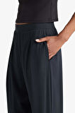DeFactoFit Straight Fit Geniş Paça Standart Boy Sporcu Pantolon