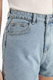 DeFacto Mom Fit Yüksek Bel Crop Fit Jean Şort E0928AX25SMNM39