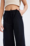 DeFacto Kız Çocuk Beli Lastikli Wide Leg Geniş Bol Paça Pamuklu Pantolon D7611A825SMBK27