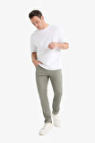 Slim Fit Dar Kesim Dar Paça Dokulu Pantolon