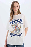 DeFacto Coool Tom & Jerry Oversize Geniş Kalıp Bisiklet Yaka Kısa Kollu Tişört D9120AX25SMWT32