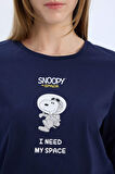 DeFacto Fall in Love Snoopy Pijama Takımı Regular Fit Uzun Kollu Üst Beli Lastikli Uzun Alt E0228AX24WNNV31