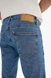 DeFacto Pedro Slim Fit Dar Kalıp Normal Bel Dar Paça Jean Pantolon E1929AX25SPNM28