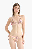DeFacto Regular Fit Çiçekli Bürümcük Üçgen Bikini Üstü-Fall in Love E2576AX25SMRD194