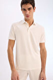 DeFacto Slim Fit Dar Kesim Polo Yaka Dokulu Kısa Kollu Krinkıl Beyaz Tişört E1222AX25SMWT32