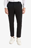 Tailored Fit Düz Paça Her Yöne Esneyen Yumuşak Tuşe Cepli Pantolon